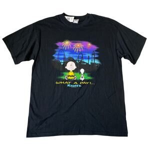 Knott's Berry Farm Peanuts Tshirt Men L Black Charlie Brown Snoopy Firework NWT